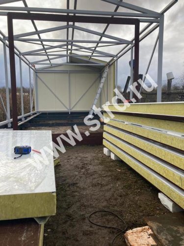 Стеновая трёхслойная сэндвич-панель гладкая 120мм 1000мм с видимым креплением минеральная вата Полиэстер ТермоСпецПанель фото 2