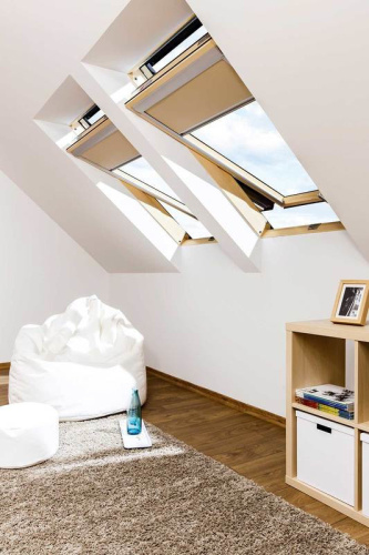 Окно мансардное дерево, лак ручка снизу Fakro FTP-V U3 ThermoPro Profi 78*118см фото 10