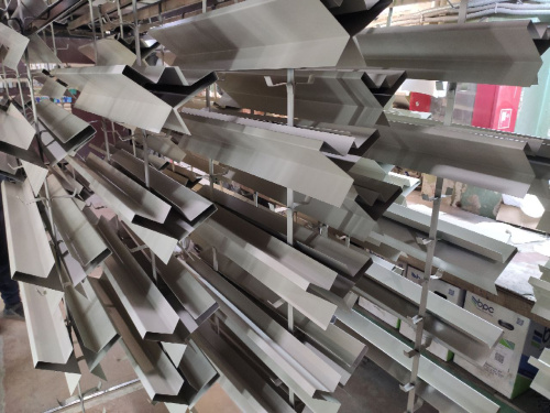 Лобовая планка (RAL 7032) оцинкованная, с порошковым покрытием 0,45 мм фото 6