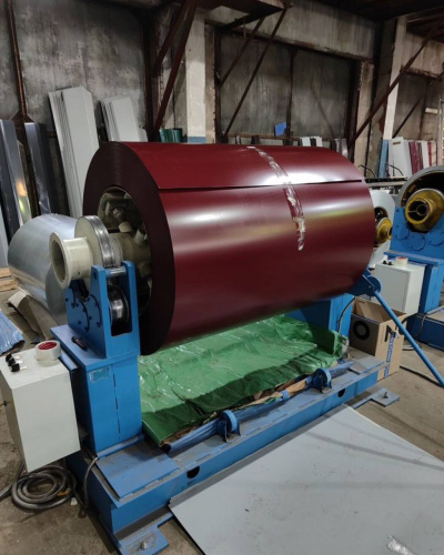 Лист оцинкованный с полимерным покрытием (окрашенный) 0.6 мм RAL 3005 фото 2 Лист оцинкованный с полимерным покрытием (окрашенный) 0.6 мм RAL 3005 фото 2