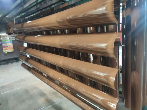 Желоб водосточный оцинкованный порошок ф150х2000мм RAL 8024 Желоб водосточный оцинкованный порошок ф150х2000мм RAL 8024