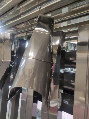 Воронка желоба оцинкованная накладная порошок ф180мм RAL 9004 фото 2