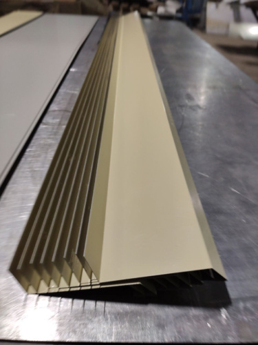 Планка стыковочная RAL 1014 оцинкованная c полимерным покрытием 0,45 мм фото 4