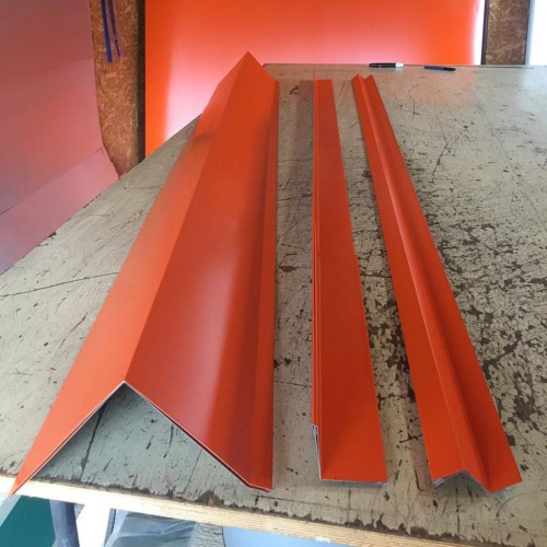 Планка примыкания в штробу для кровли оцинкованная с порошковым покрытием 0,45мм RAL 6002 фото 7