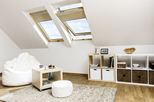 Окно мансардное дерево, лак ручка снизу Fakro FTP-V U3 ThermoPro Profi 114*118см фото 9