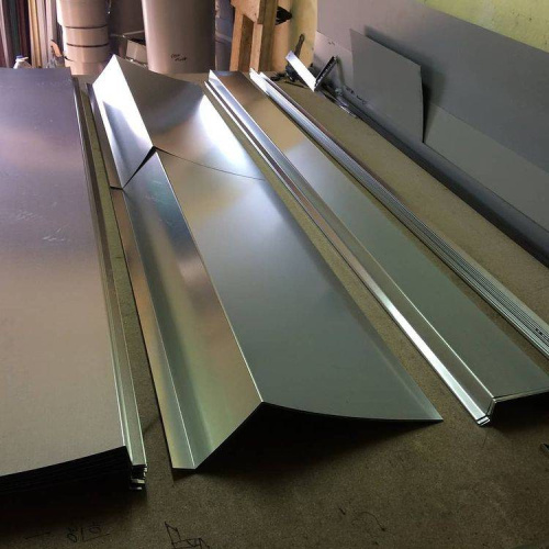 Планка ветровая фронтонная оцинкованная c полимерным покрытием 0,45мм RAL 1015 фото 5