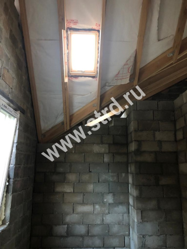 Окно мансардное дерево, лак ручка снизу Fakro FTS-V U4 Standart 114*118см фото 14