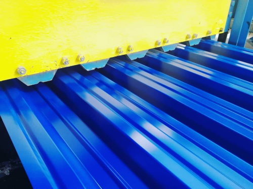 Профнастил оцинкованный с полимерным покрытием полиэстер НС35 buildstor 0,5х1060мм RAL 5005 Сигнальный синий фото 2