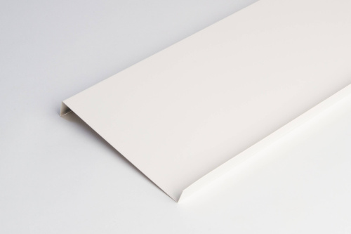 Отлив оконный оцинкованный c порошковым покрытием 0,7мм ширина более 625 мм RAL 9010 Отлив оконный оцинкованный c порошковым покрытием 0,7мм ширина более 625 мм RAL 9010