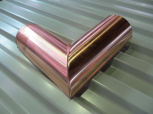 Угол 90 градусов водосточного желоба медный ф120х400х400мм Угол 90 градусов водосточного желоба медный ф120х400х400мм