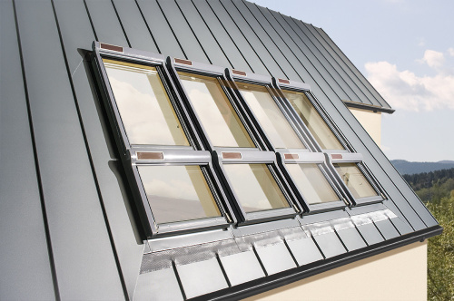 Балкон дерево, лак Fakro FGH-V P2 Galeria Lux 94*255см фото 9