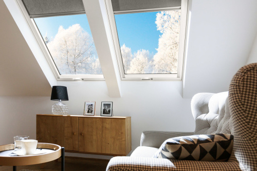 Окно мансардное дерево, лак ручка снизу Fakro FTT U6 Thermo Lux 78*98см фото 7