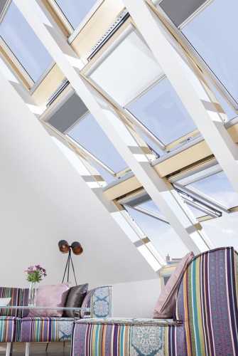 Окно мансардное дерево, лак ручка снизу Fakro FTP-V U3 ThermoPro Profi 66*98см фото 23