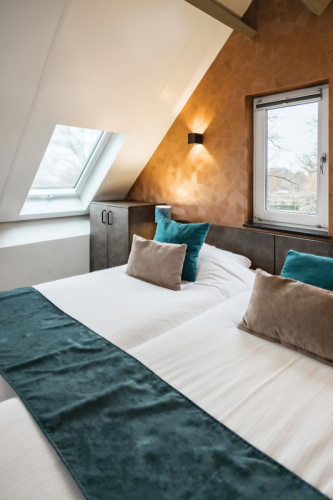 Окно мансардное дерево, лак ручка снизу Fakro FTT U8 Thermo с окл. EHV-AT+XDK Lux 78*98см фото 8