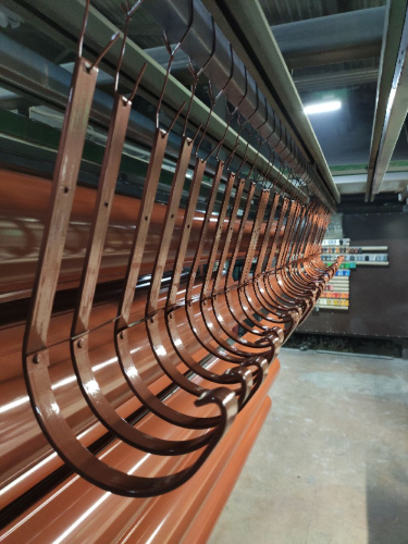 Крепление желоба водосточного короткое c порошковым покрытием ф120x350мм RAL 8004