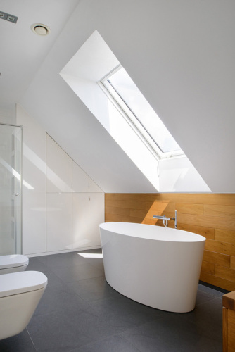 Окно мансардное ПВХ белый ручка снизу Fakro PTP-V U4 ThermoPro Profi 55*78см фото 13