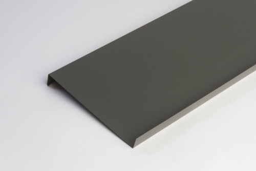 Отлив оконный оцинкованный c порошковым покрытием 0,7мм ширина более 625 мм RAL 7031