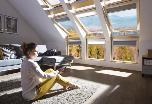 Окно мансардное дерево, лак ручка снизу Fakro FTP-V U3 ThermoPro Profi 114*140см фото 19