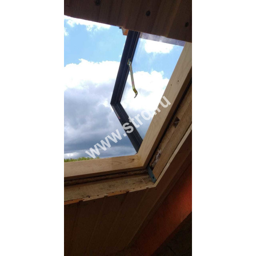 Окно-выход на крышу для неотапл. помещений дерево, лак ручка снизу Velux VLT 029 1000 45*73см фото 7