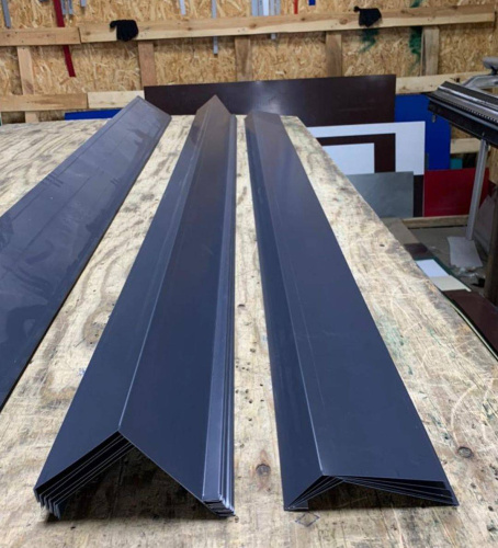 Планка примыкания для мягкой кровли оцинкованная с порошковым покрытием 0,45мм RAL 7004 фото 7 Планка примыкания для мягкой кровли оцинкованная с порошковым покрытием 0,45мм RAL 7004 фото 7