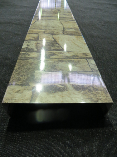 Откос оконный, дверной простой оцинкованный c порошковым покрытием 0,7мм ширина более 625 мм RAL 7005