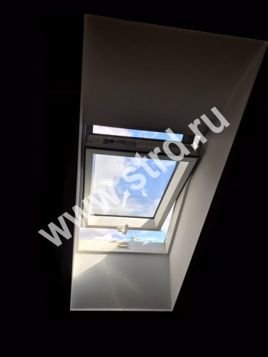 Окно мансардное ПВХ белый ручка снизу Fakro PTP-V U3  ThermoPro Profi 94*118см фото 19