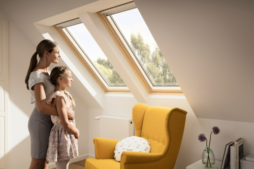 Окно мансардное дерево, лак ручка сверху Velux GZL CK02 1051 Комфорт WoodLine 55*78см фото 5