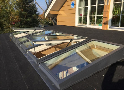 Окно мансардное дерево, лак ручка снизу Werso ОС 78*118см фото 3